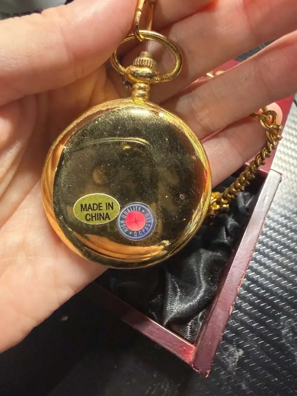 Dale Earnhardt #3 Commemorative Pocket Watch 1951-2001 with Wooden Display Case